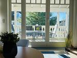 Wohnzimmer - Komfort Ferienwohnung mit 1 Schlafzimmer und Balkon im Obergeschoss (077) - Top-Hundeurlaub