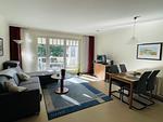 Wohnzimmer - Komfort Ferienwohnung mit 1 Schlafzimmer und Balkon im Obergeschoss (077) - Top-Hundeurlaub