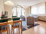 Wohnzimmer - Komfort Ferienwohnung mit 1 Schlafzimmer und Balkon im Dachgeschoss (123) - Top-Hundeurlaub