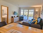 Wohnzimmer - Komfortplus Ferienwohnung mit 2 Schlafzimmern und Terrasse im Erdgeschoss (166) - Top-Hundeurlaub