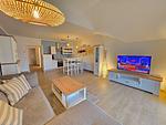Wohnzimmer - Komfortplus Ferienwohnung mit 1 Schlafzimmer und Balkon im Dachgeschoss (184) - Top-Hundeurlaub