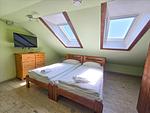 Schlafzimmer - Komfortplus Ferienwohnung mit 1 Schlafzimmer und Balkon im Dachgeschoss (231) - Top-Hundeurlaub