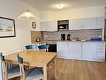 Küche / Küchenzeile - Komfort Ferienwohnung mit 1 Schlafzimmer und Terrasse im Erdgeschoss (239) - Top-Hundeurlaub