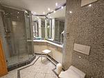 Badezimmer - Komfort Ferienwohnung mit 1 Schlafzimmer und Terrasse im Erdgeschoss (250) - Top-Hundeurlaub