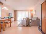 Wohnzimmer - Komfort Ferienwohnung mit 1 Schlafzimmer und Terrasse im Erdgeschoss (252) - Top-Hundeurlaub