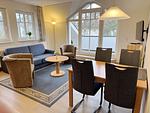 Wohnzimmer - Komfort Ferienwohnung mit 2 Schlafzimmern und Balkon im Dachgeschoss (260) - Top-Hundeurlaub