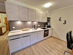 Küche / Küchenzeile - Komfortplus Ferienwohnung mit 1 Schlafzimmer und Balkon im Obergeschoss (290) - Top-Hundeurlaub