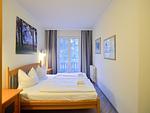 Schlafzimmer - Komfort Ferienwohnung mit 1 Schlafzimmer und Balkon im Dachgeschoss (282) - Top-Hundeurlaub