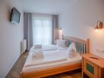 Schlafzimmer - Komfort Ferienwohnung mit 1 Schlafzimmer und Balkon im Dachgeschoss (283) - Top-Hundeurlaub