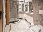 Badezimmer - Komfort Ferienwohnung mit 1 Schlafzimmer und Balkon im Obergeschoss (300) - Top-Hundeurlaub