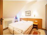 Schlafzimmer - Komfort Ferienwohnung mit 1 Schlafzimmer und Balkon im Dachgeschoss (306) - Top-Hundeurlaub