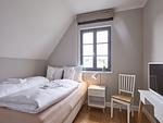 Schlafzimmer - Premium Reetdachvilla mit 3 Schlafzimmern, Sauna und Kamin (E21) - Top-Hundeurlaub