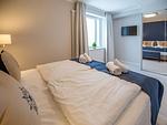 Schlafzimmer - Ferienwohnung mit Meerblick, 1 Schlafzimmer und Balkon (NP/421) - Top-Hundeurlaub