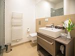 Badezimmer - Ferienwohnung mit Meerblick und 1 Schlafzimmer und Terrasse (NP/704) - Top-Hundeurlaub