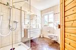 Badezimmer mit Dusche im Erdgeschoss - Haus Leni - Top-Hundeurlaub