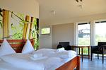 Schlafzimmer - Typ B2 Ferienhaus - Makani - Top-Hundeurlaub