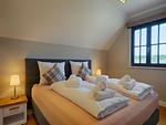 Schlafzimmer - Superior Reetdachvilla mit 2 Schlafzimmern (F24) - Top-Hundeurlaub