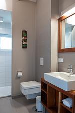 Badezimmer - Typ D2 Ferienwohnung - Koko Head - Top-Hundeurlaub