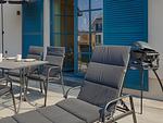 Terrasse - Premium Reetdachvilla mit 3 Schlafzimmern, Sauna und Kamin (F19) - Top-Hundeurlaub