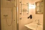 Badezimmer - Birkenstraße 10 Fischerhus - Top-Hundeurlaub