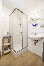 Badezimmer - Störtebekerstrasse 10b Wohnung 2 - Top-Hundeurlaub
