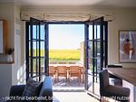 Wohnzimmer - LuxusPlus Reetdachvilla mit 4 Schlafzimmern, Sauna und Kamin (G10) - Top-Hundeurlaub