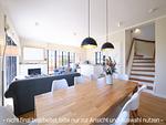 Wohnzimmer - LuxusPlus Reetdachvilla mit 4 Schlafzimmern, Sauna und Kamin (G10) - Top-Hundeurlaub