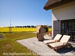 Terrasse - LuxusPlus Reetdachvilla mit 4 Schlafzimmern, Sauna und Kamin (G10) - Top-Hundeurlaub