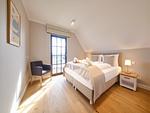 Schlafzimmer - LuxusPlus Reetdachvilla mit 4 Schlafzimmern, Sauna und Kamin (G11) - Top-Hundeurlaub