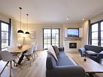Wohnzimmer - Premium Reetdachvilla mit 3 Schlafzimmern, Sauna und Kamin (H08) - Top-Hundeurlaub