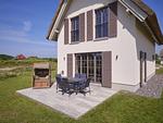 Terrasse - Luxus Reetdachvilla mit 3 Schlafzimmern, Sauna und Kamin (H18) - Top-Hundeurlaub