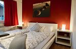 Schlafzimmer mit Doppelbett - Ferienhaus Ryokan - Top-Hundeurlaub
