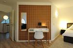 3. Schlafzimmer mit Sekretär - Forsthaus - Top-Hundeurlaub