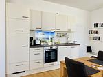 Küche / Küchenzeile - Ferienwohnung Binzer Meerlust 31 im Haus Jahreszeiten Binz - Top-Hundeurlaub