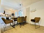 Wohnzimmer - Ferienwohnung Weltenbummler 18 Haus Strandbummler Baabe - Top-Hundeurlaub