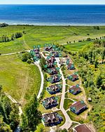 Vogelperspektive - Ferienhaus Boddenbrise 13 Feriendorf Klein Stresow Rügen - Top-Hundeurlaub