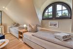 Schlafzimmer - Ferienhaus Große Lage 16 Feriendorf Klein Stresow Rügen - Top-Hundeurlaub