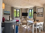 Wohnzimmer - Ferienhaus Große Lage 16 Feriendorf Klein Stresow Rügen - Top-Hundeurlaub
