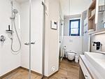 Badezimmer - Ferienhaus Große Lage 16 Feriendorf Klein Stresow Rügen - Top-Hundeurlaub