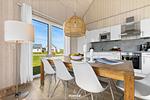 Küche / Küchenzeile - Ferienhaus Hygge Hus Olpenitz - Top-Hundeurlaub
