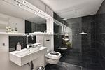 Badezimmer - Ferienwohnung Sonnenloft 14 mit eigenem Kamin, Sauna, Strandkorb am Strand und Außenpool in der DÜNE7 Prora - Top-Hundeurlaub
