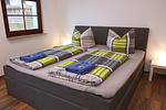 Bequemes, neues Doppelbett - Ferienwohnung Storchennest - Top-Hundeurlaub