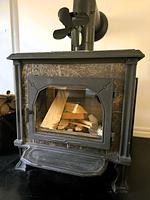 Kaminofen im historischen Bauernhaus Liten Päronträdgård in Perstorp - Liten Päronträdgård - Top-Hundeurlaub