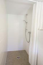 Badezimmer - Ferienwohnung Kuhstall Hasselberg - Top-Hundeurlaub