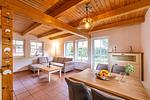 Wohnzimmer - Haus Dünenwald - Top-Hundeurlaub