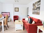 Wohnzimmer - Viktoriastraße 6, Viktoria Residenz, Whg. 7 - Top-Hundeurlaub