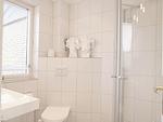 Badezimmer - Kirchenweg 30, Whg. 9 - Sonnenseite - Top-Hundeurlaub