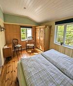 Schlafzimmer im Ferienhaus Hus Bohult in Berga – traditionelles Schwedenhaus in Småland für 2 Personen - Hus Bohult - Top-Hundeurlaub