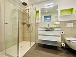 Badezimmer - Ferienwohnung Leuchtfeuer im Haus Zudar Prora - Top-Hundeurlaub