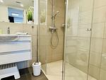 Badezimmer - Ferienwohnung Leuchtfeuer im Haus Zudar Prora - Top-Hundeurlaub